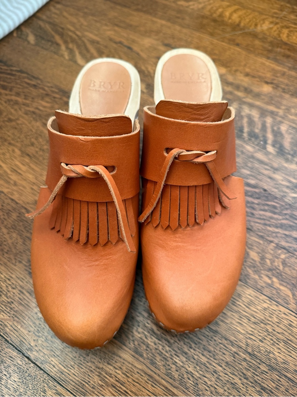 Bryr Cognac Leather Fringe Slip-On Clogs